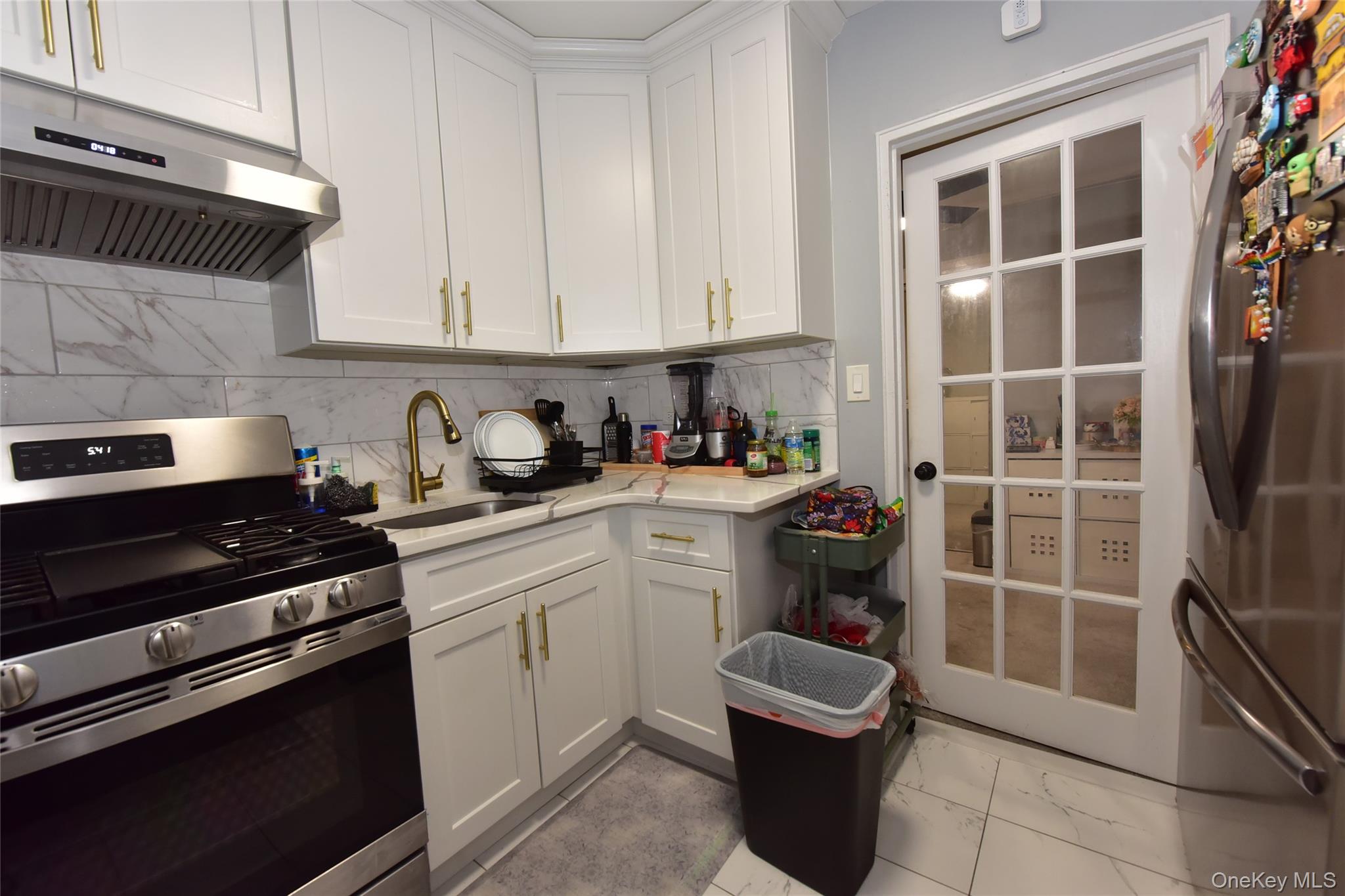 87-50 204 Street, Unit B74 photo 9