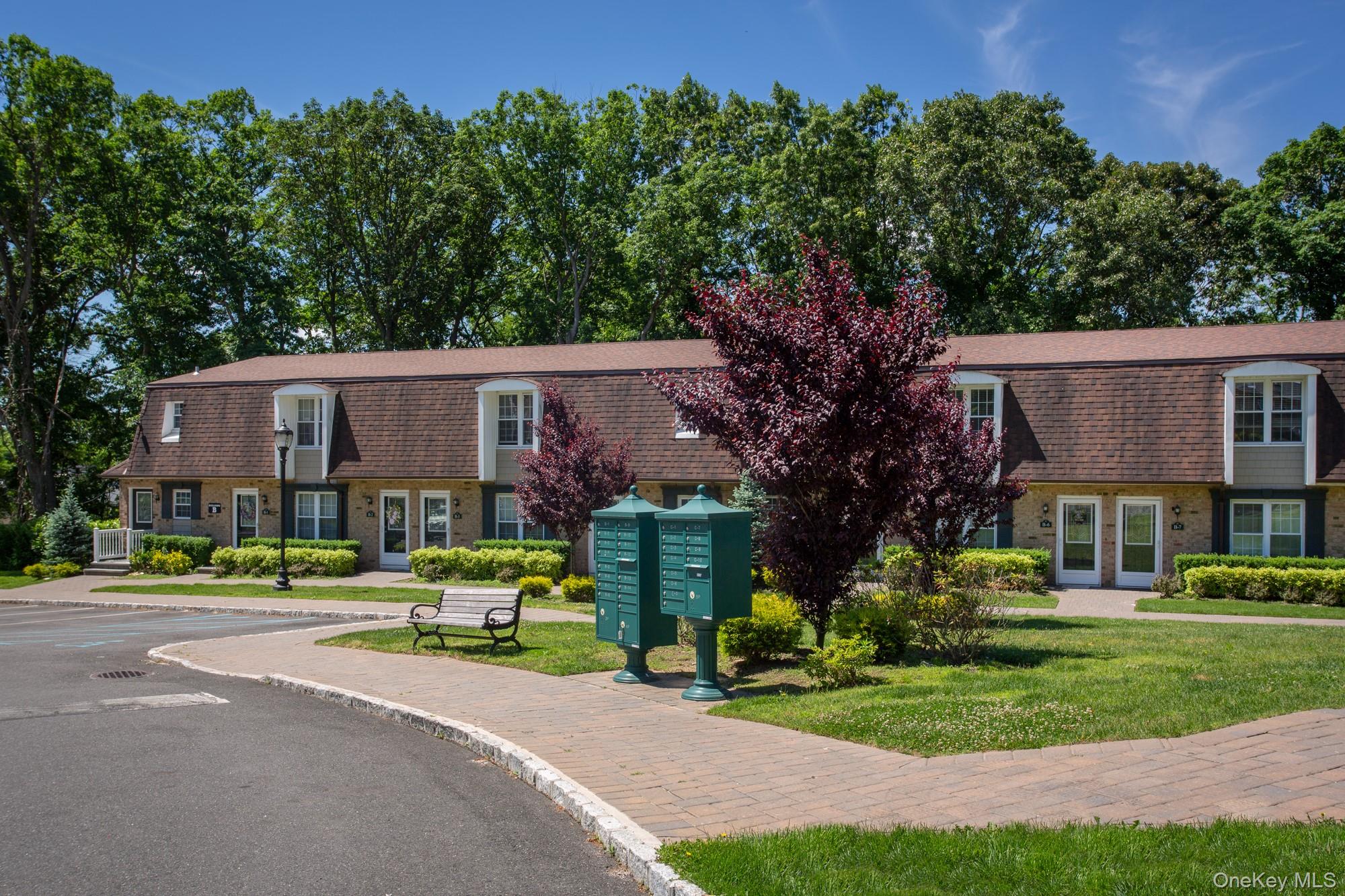 100 Villa D’est Drive, Unit D- 16 photo 2