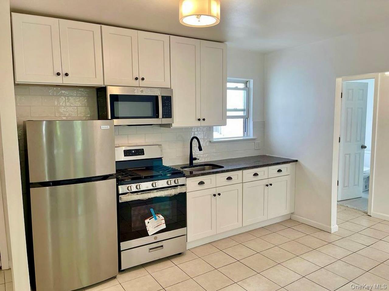 3194 Webster Avenue – For Sale photo 4