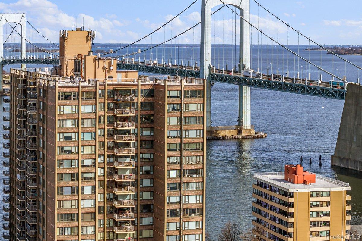 166-25 Powells Cove Boulevard, Unit 19G photo 25