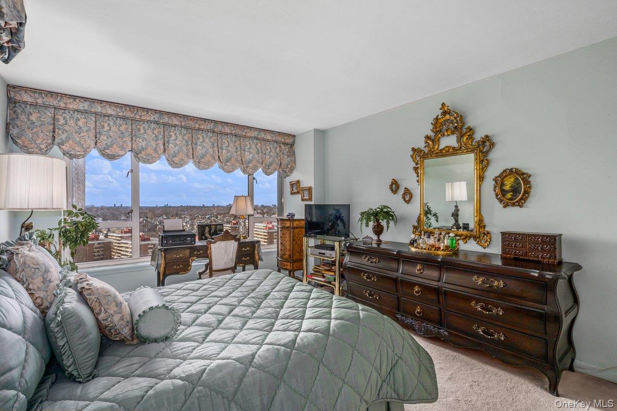 166-25 Powells Cove Boulevard, Unit 19G photo 15