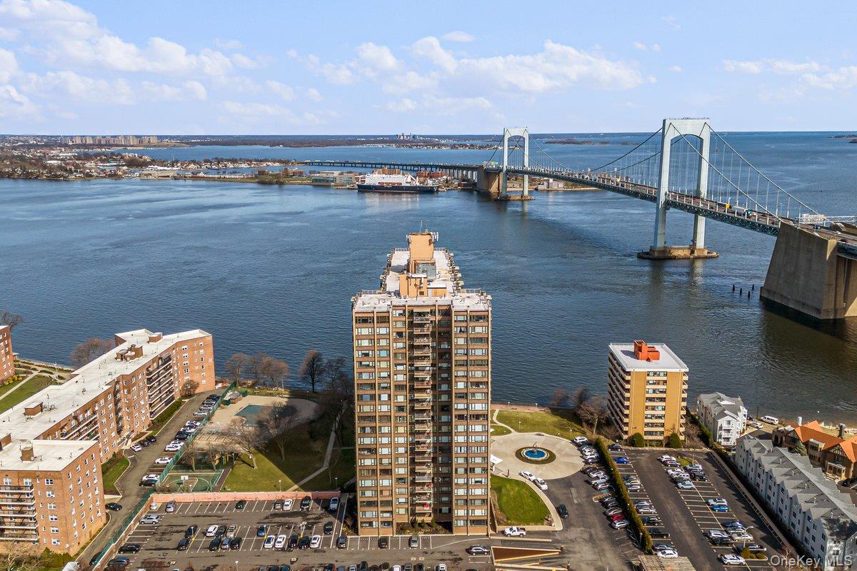 166-25 Powells Cove Boulevard, Unit 19G photo 24