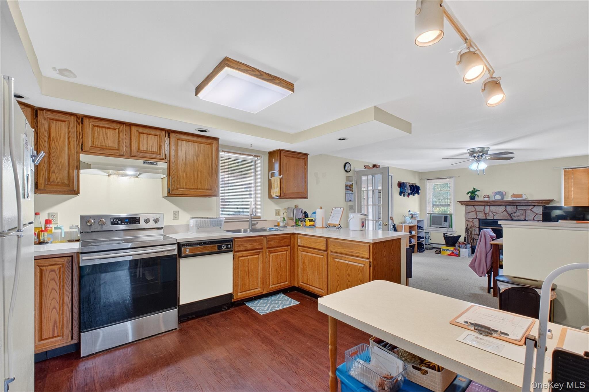 2 Renee Gate Street – For Sale photo 35