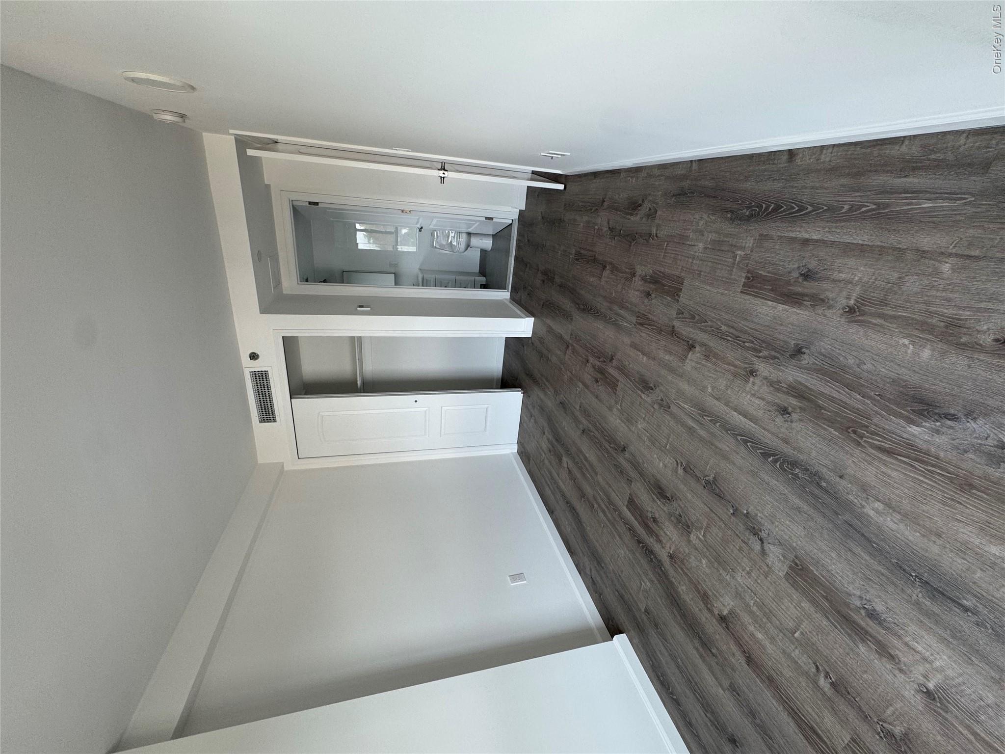 214-10 15 Avenue, Unit 3D & Parki photo 13