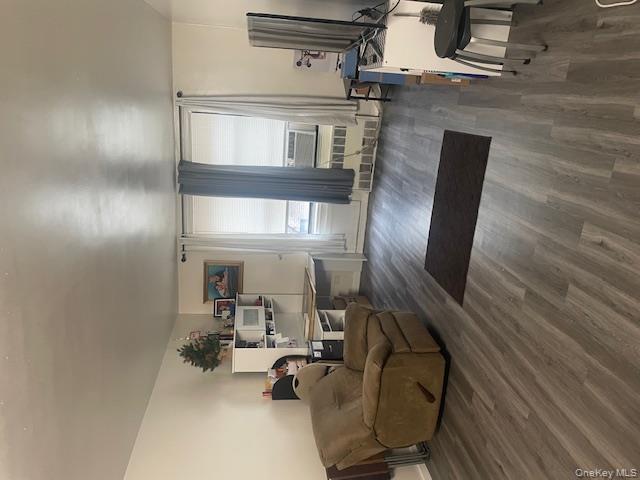 2165 Matthews Avenue, Unit 4F photo 7