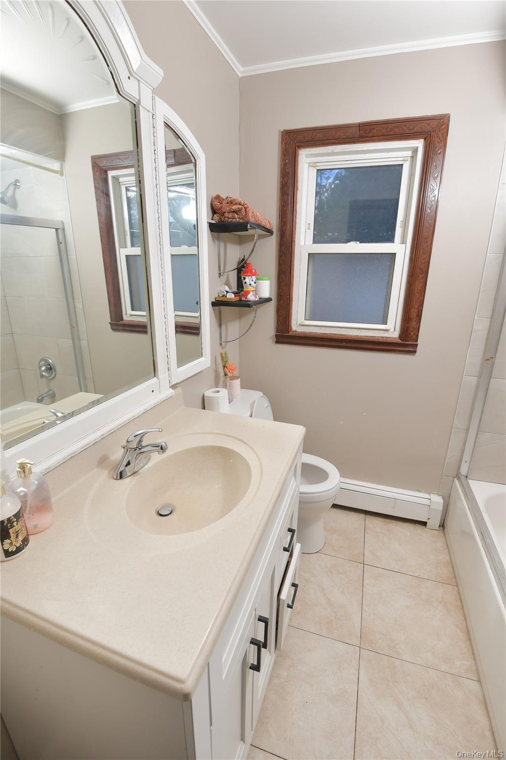 76 E Hollywood Avenue – For Sale photo 6