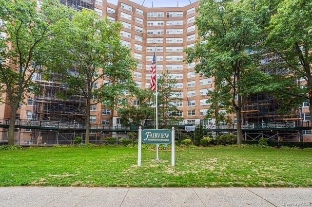 61-20 Grand Central Parkway, Unit A900 photo 2