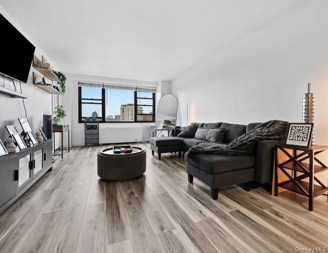 61-20 Grand Central Parkway, Unit A900 photo 5