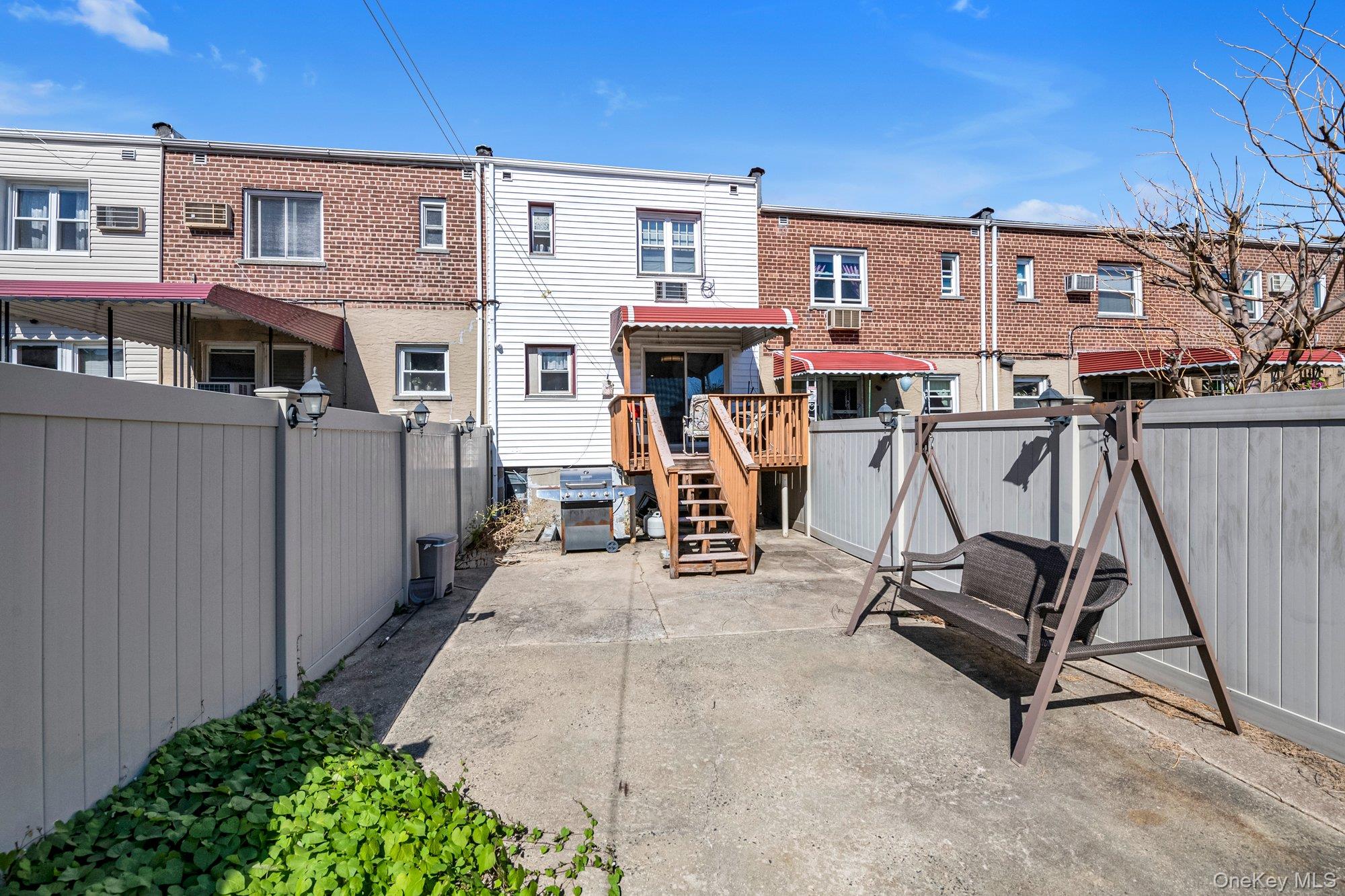 1554 McDonald Street – For Sale photo 17