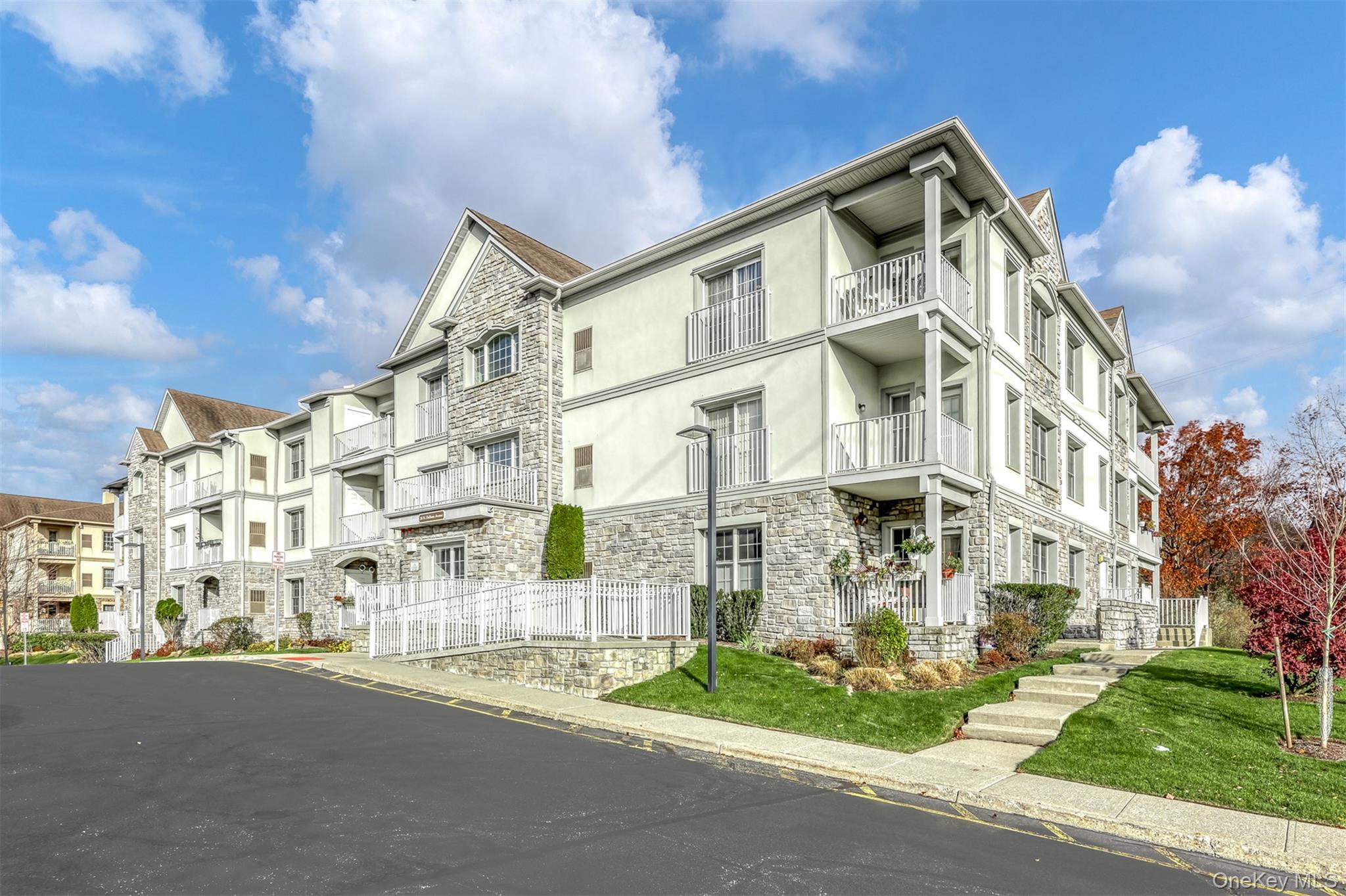 26 N De Baun Avenue, Unit 104