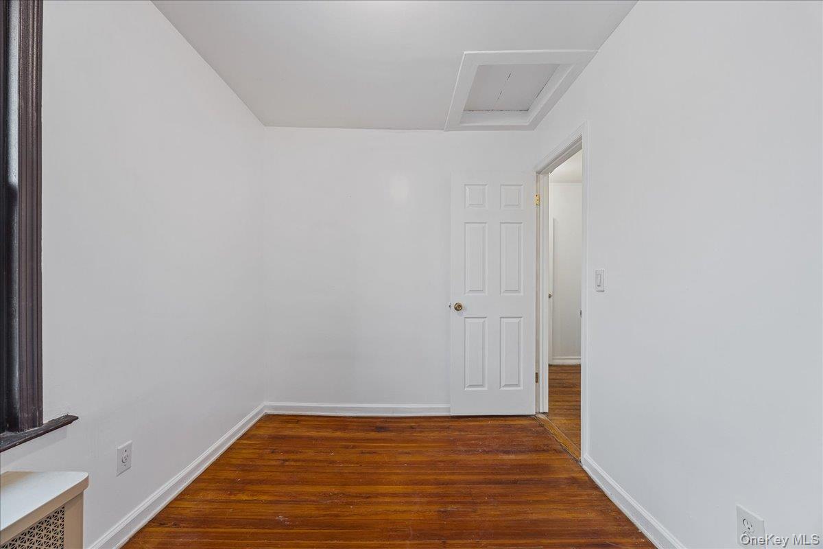 1787 Randall Avenue – For Sale photo 14