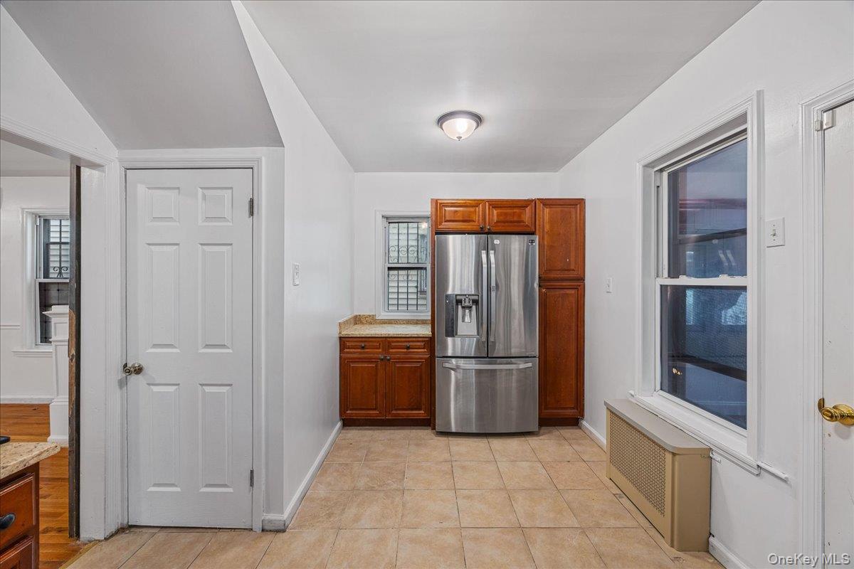 1787 Randall Avenue – For Sale photo 10