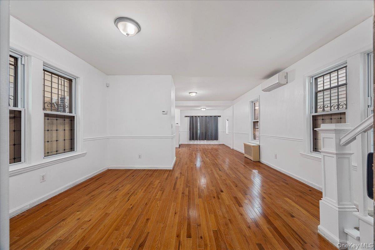 1787 Randall Avenue – For Sale photo 9