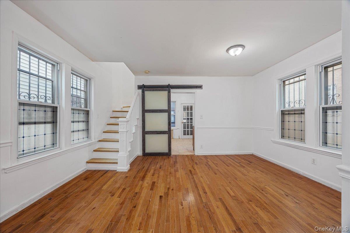 1787 Randall Avenue – For Sale photo 8