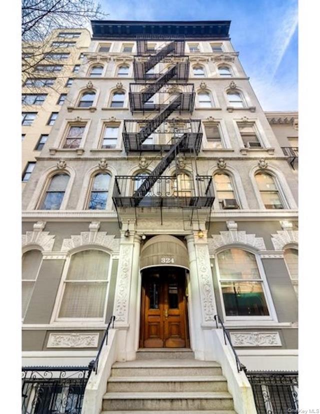 324 E 50th Street, Unit 3A photo 13