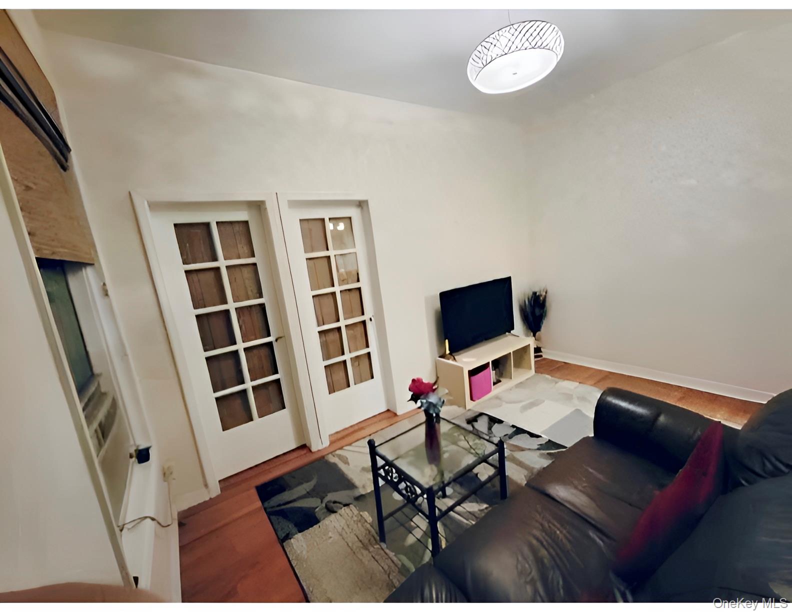 324 E 50th Street, Unit 3A photo 6