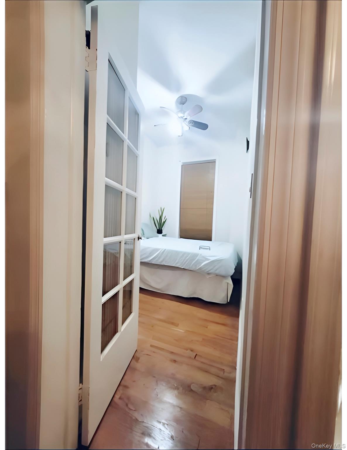 324 E 50th Street, Unit 3A photo 3