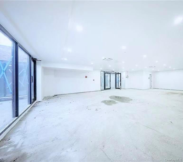 16502 Sanford Avenue, Unit C9 photo 3