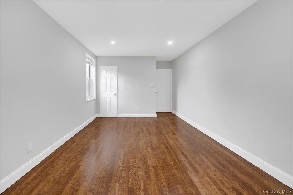 4265 Webster Ave., Unit 5C photo 13