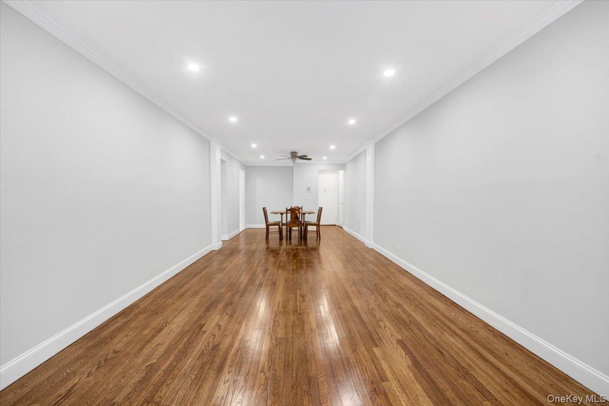 4265 Webster Ave., Unit 5C photo 18