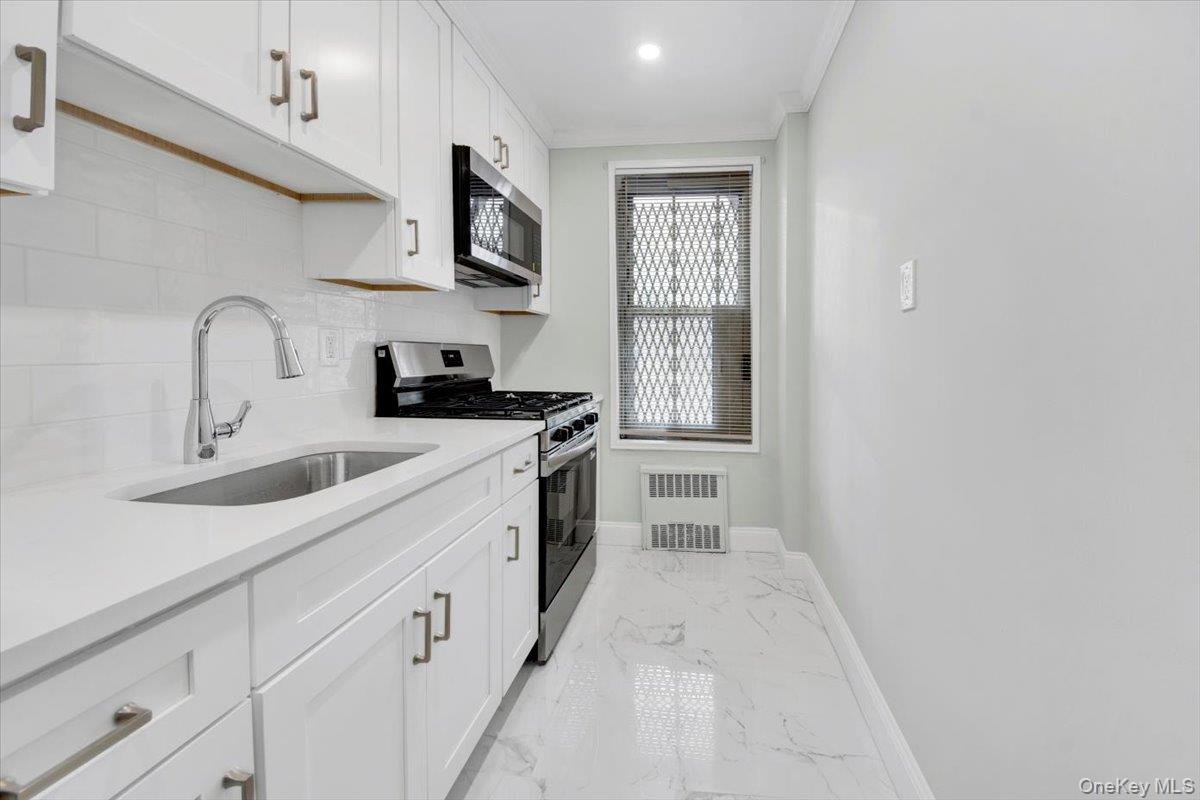 4265 Webster Ave., Unit 5C photo 6