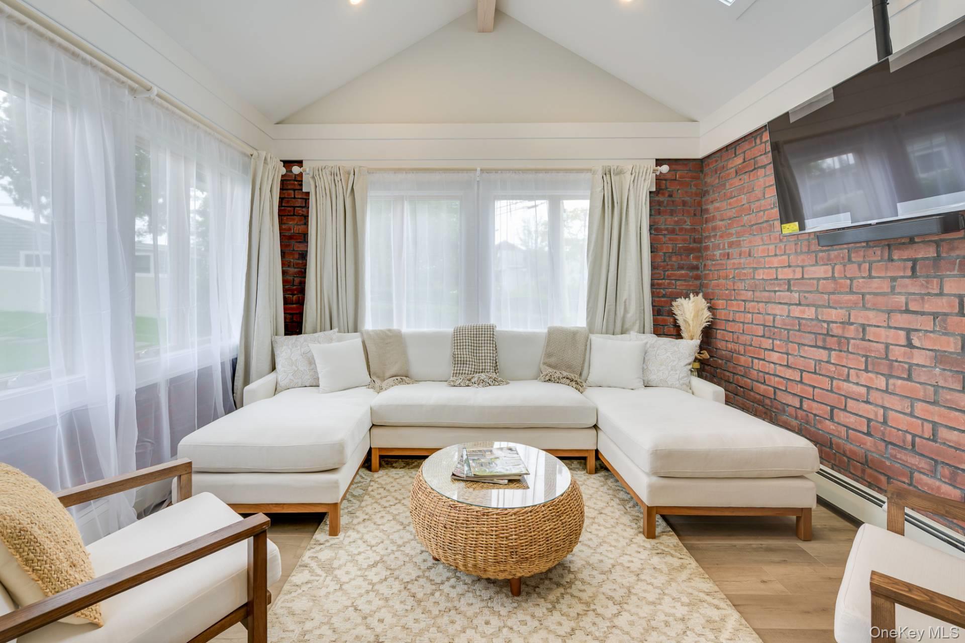 3 Oakhurst Road, Unit 6 photo 5