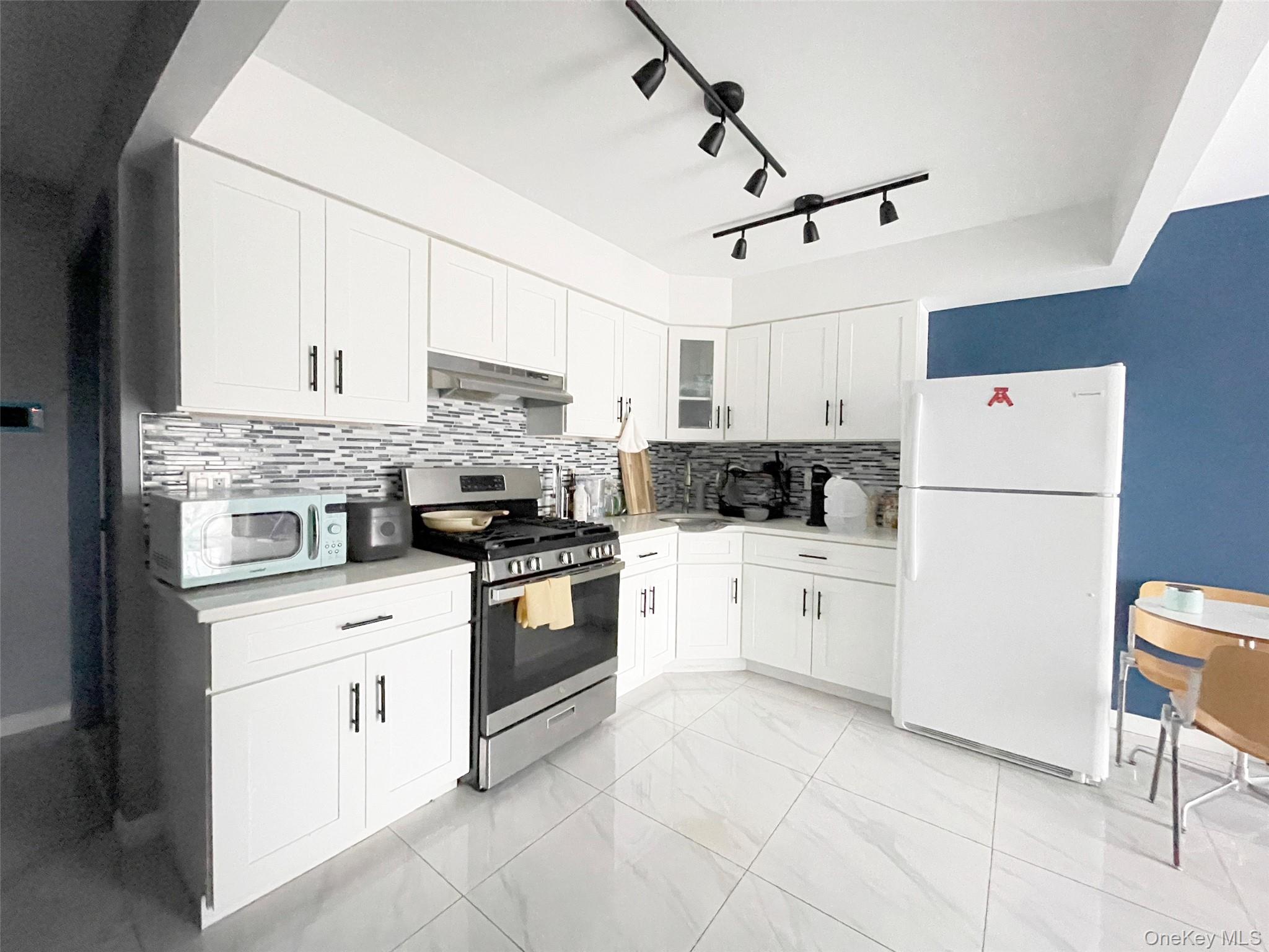 132-16 Maple Avenue, Unit 5A photo 9