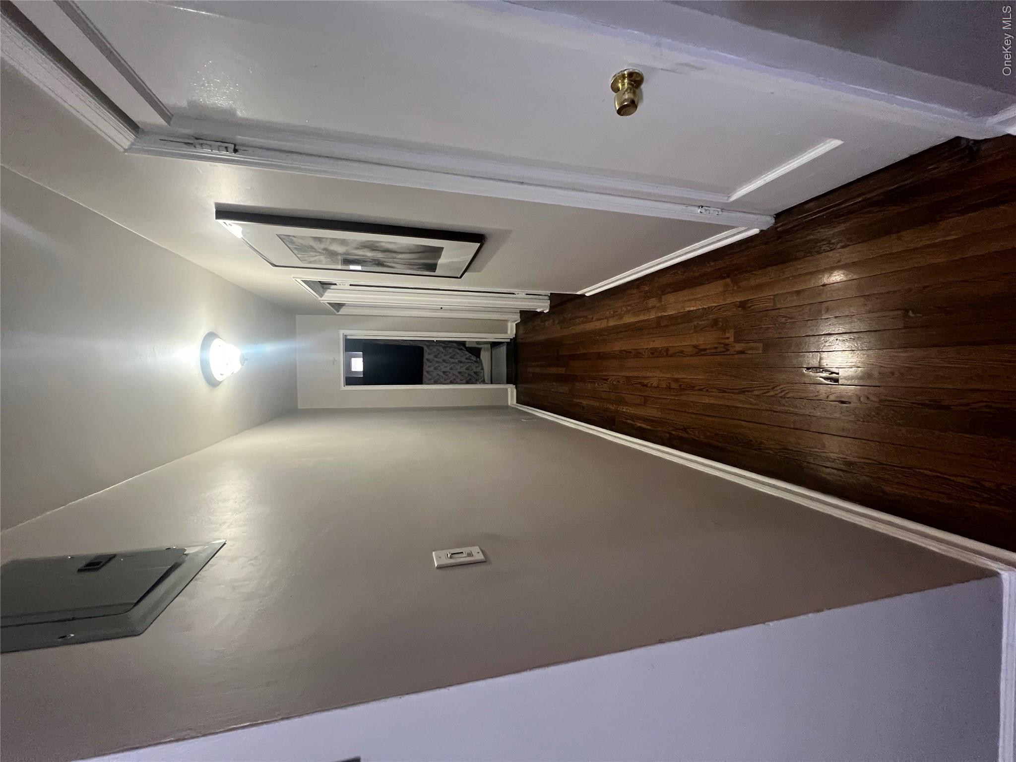 2080 Barnes Avenue, Unit 4C photo 5
