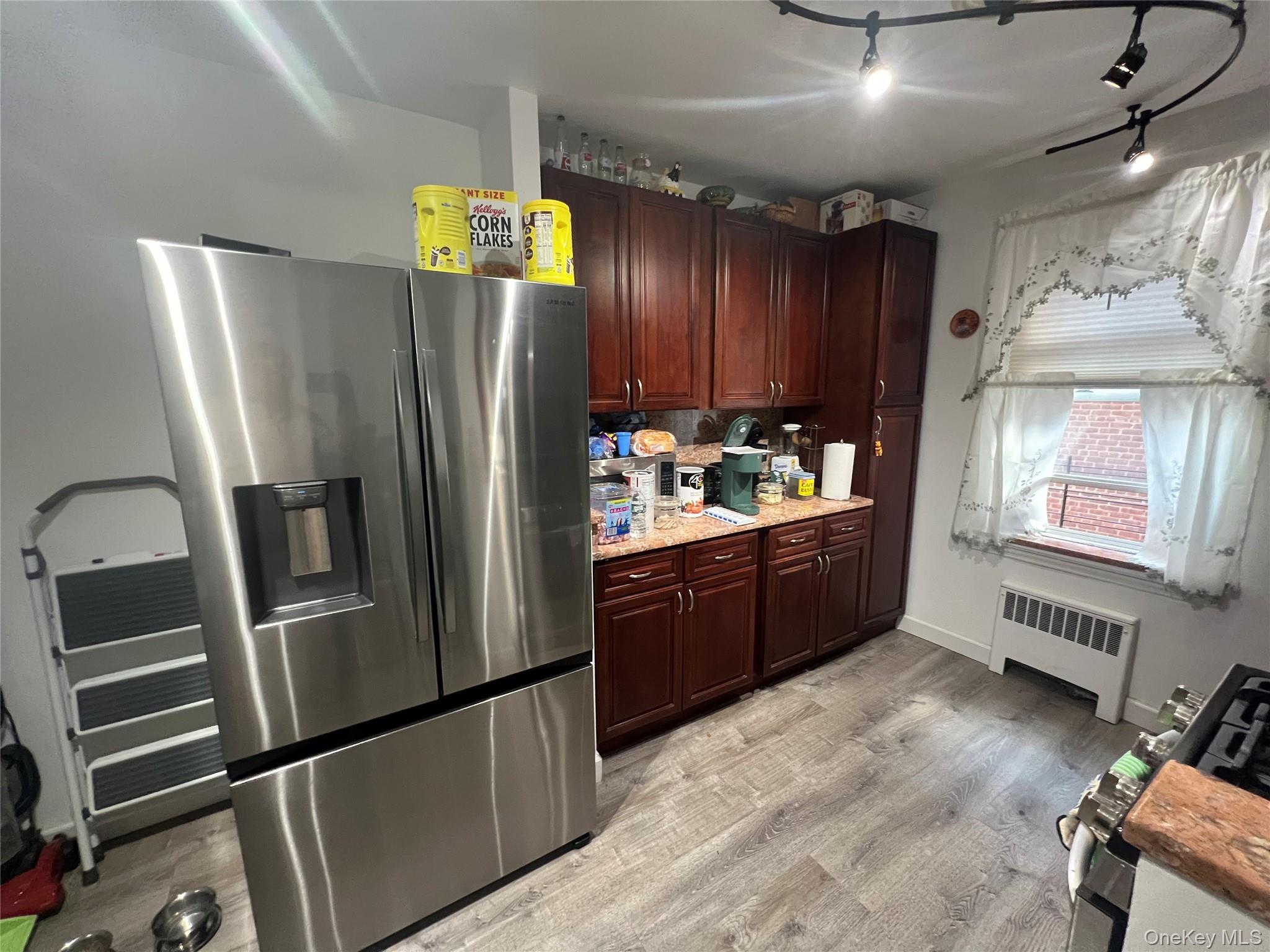 2080 Barnes Avenue, Unit 4C photo 14