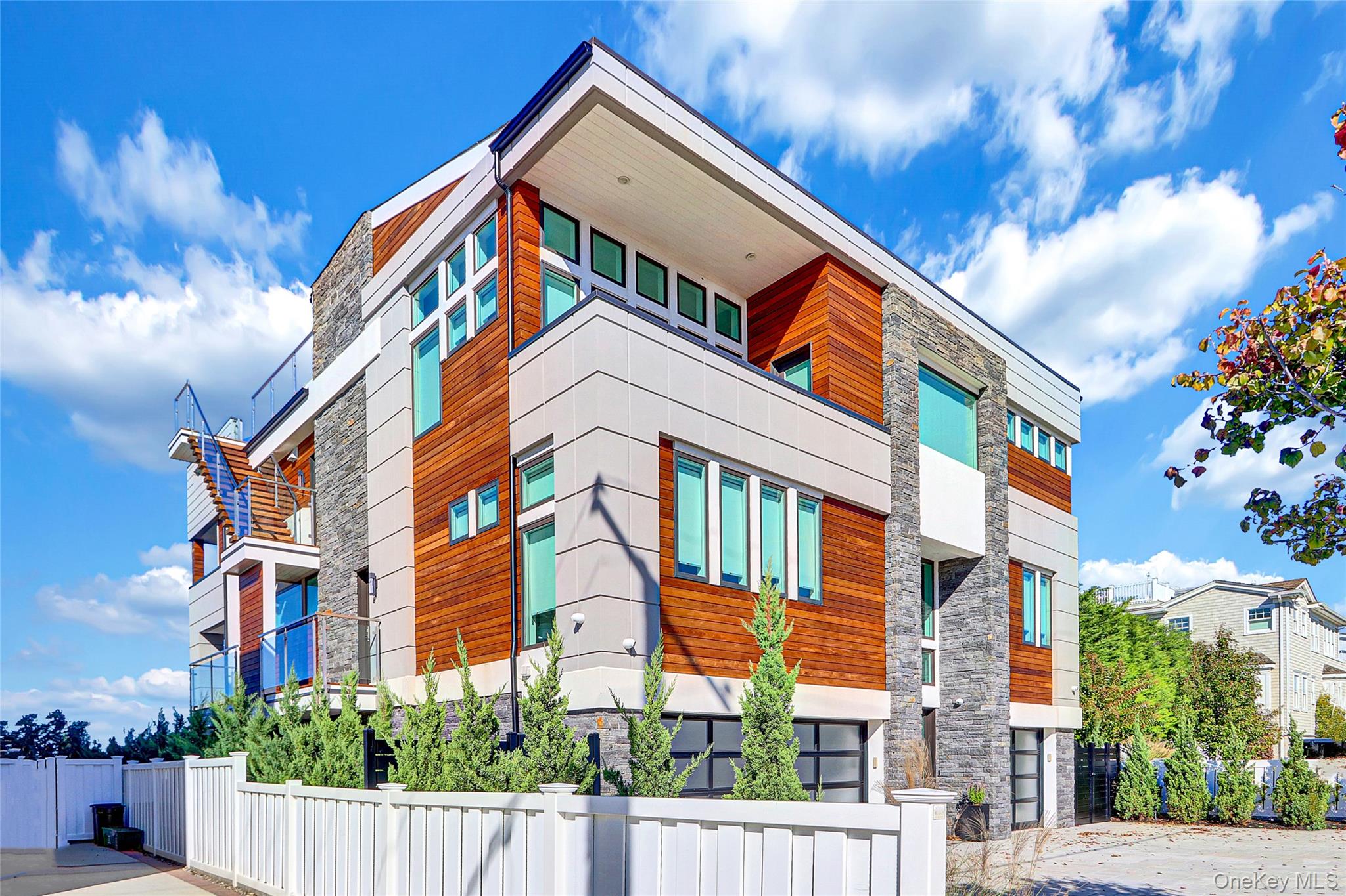 44 Bayside Drive – For Sale