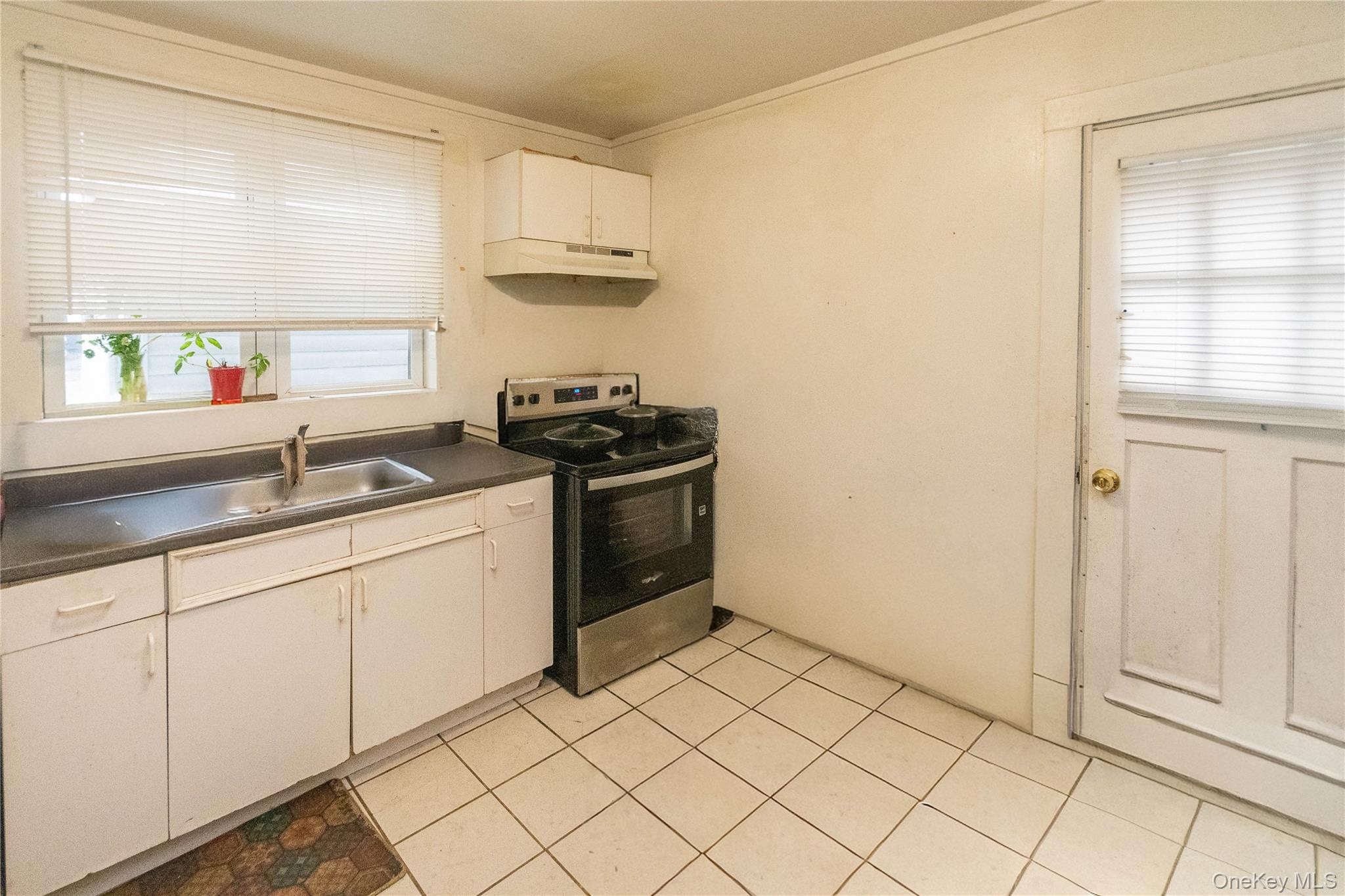 426 Violet Avenue – For Sale photo 26