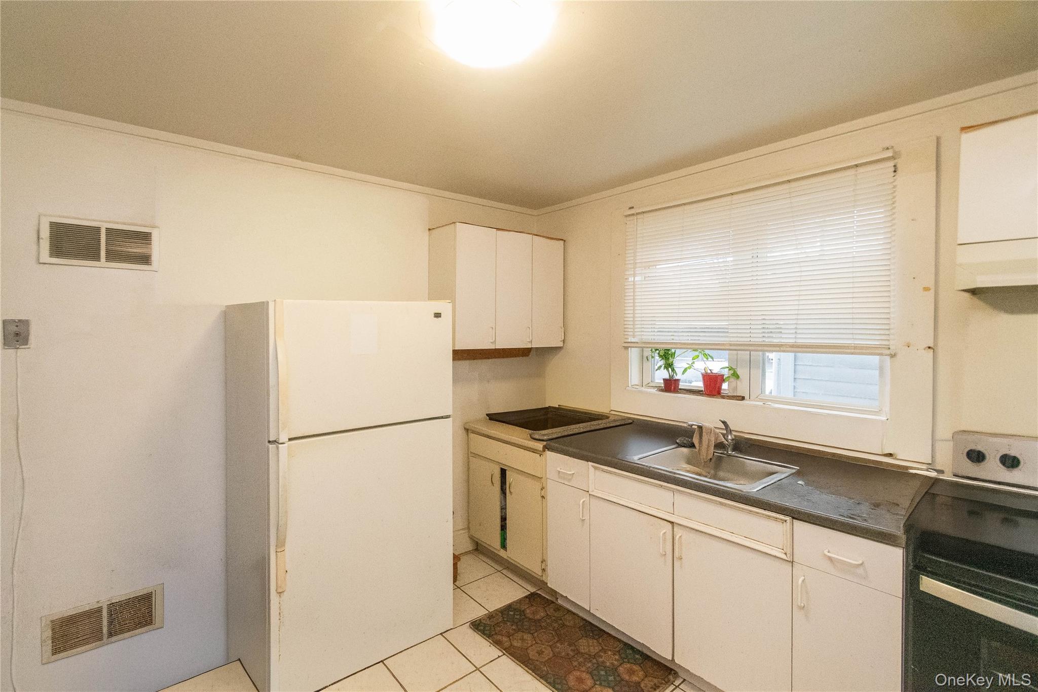 426 Violet Avenue – For Sale photo 27