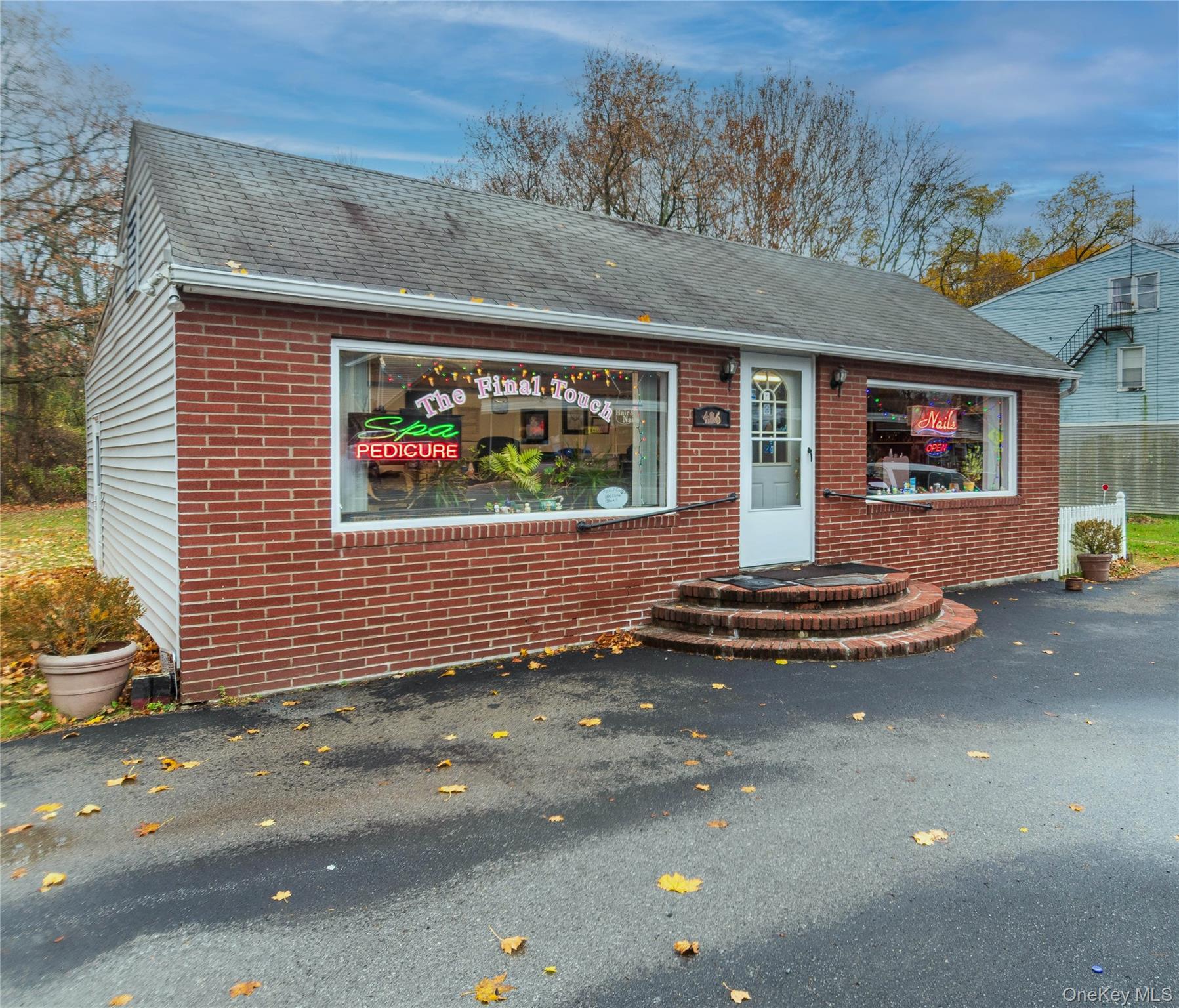 426 Violet Avenue – For Sale