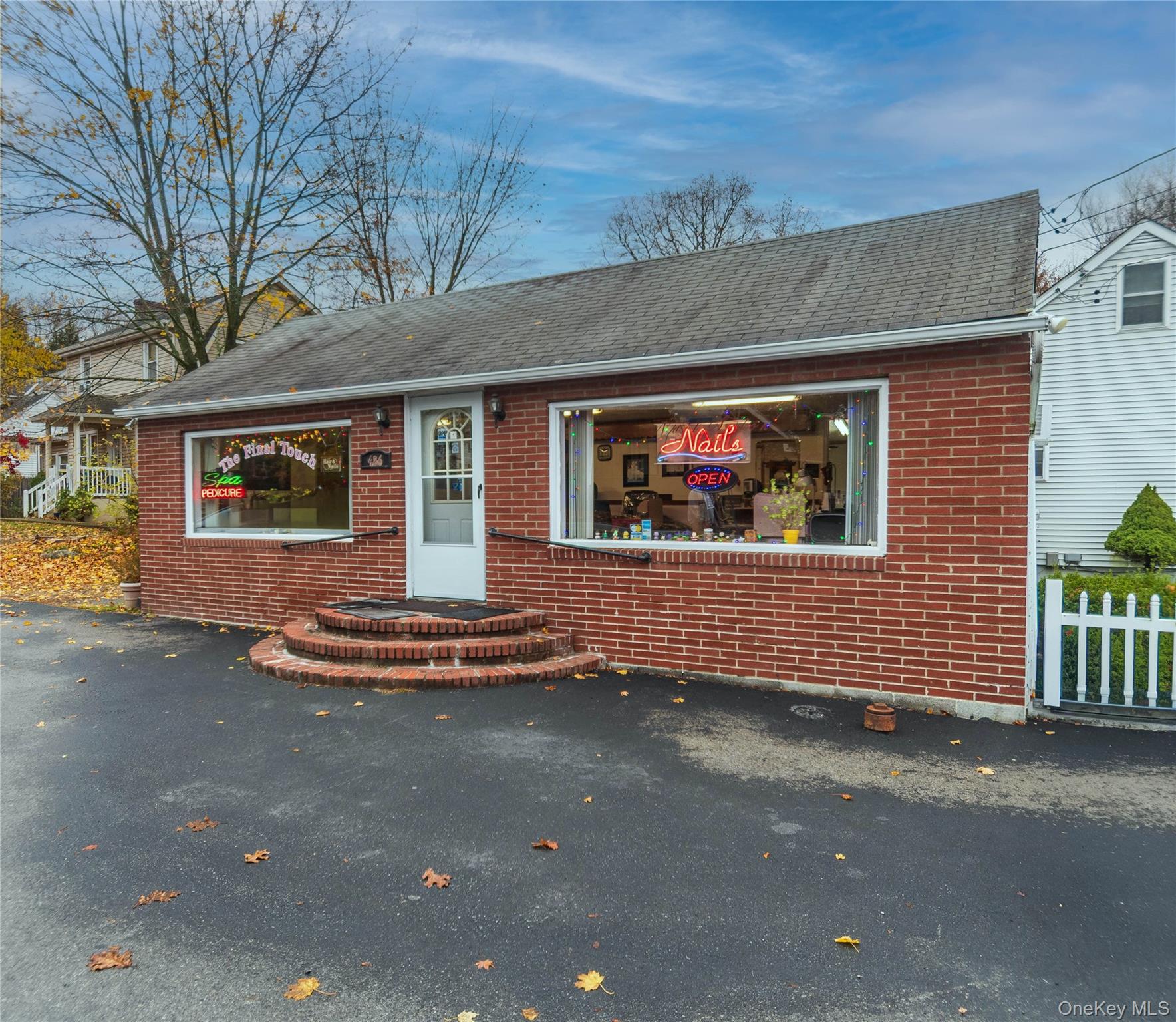 426 Violet Avenue – For Sale photo 3