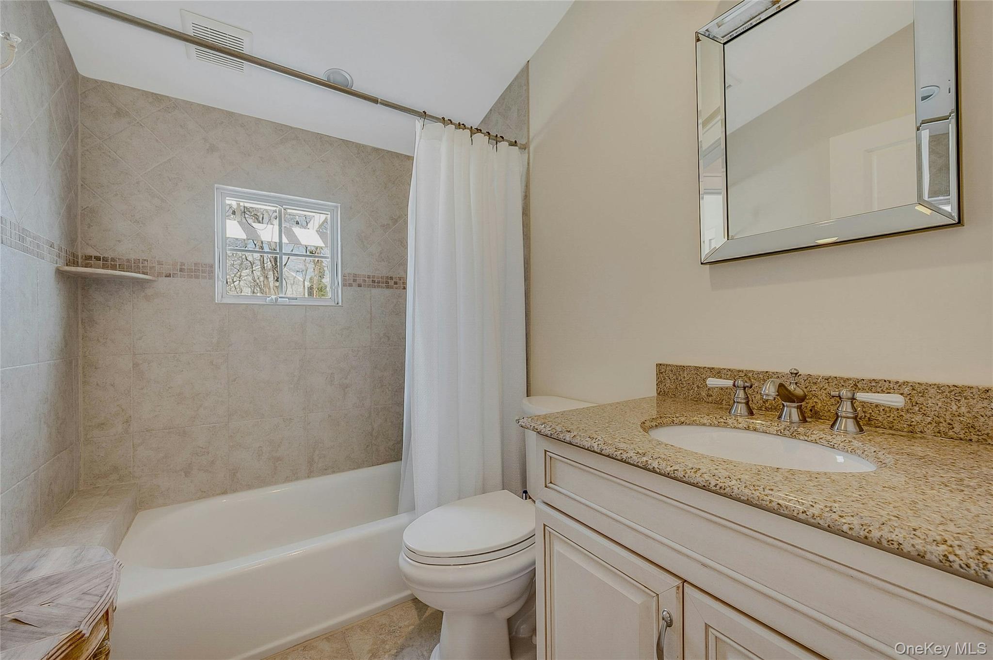 635 Strohson Road – For Rent photo 22