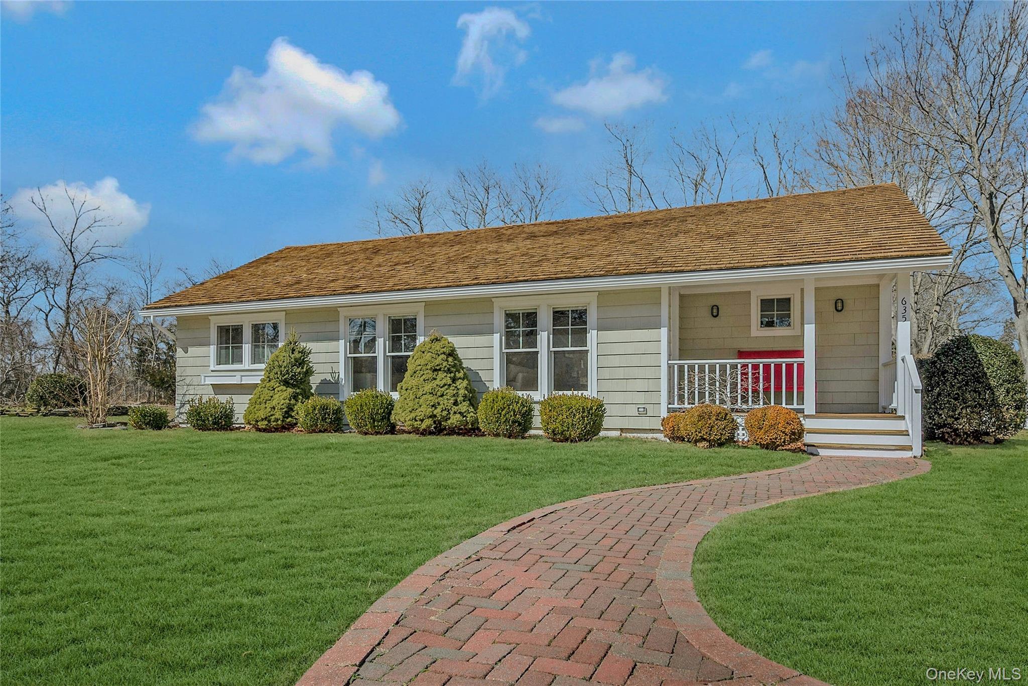 635 Strohson Road – For Rent photo 2