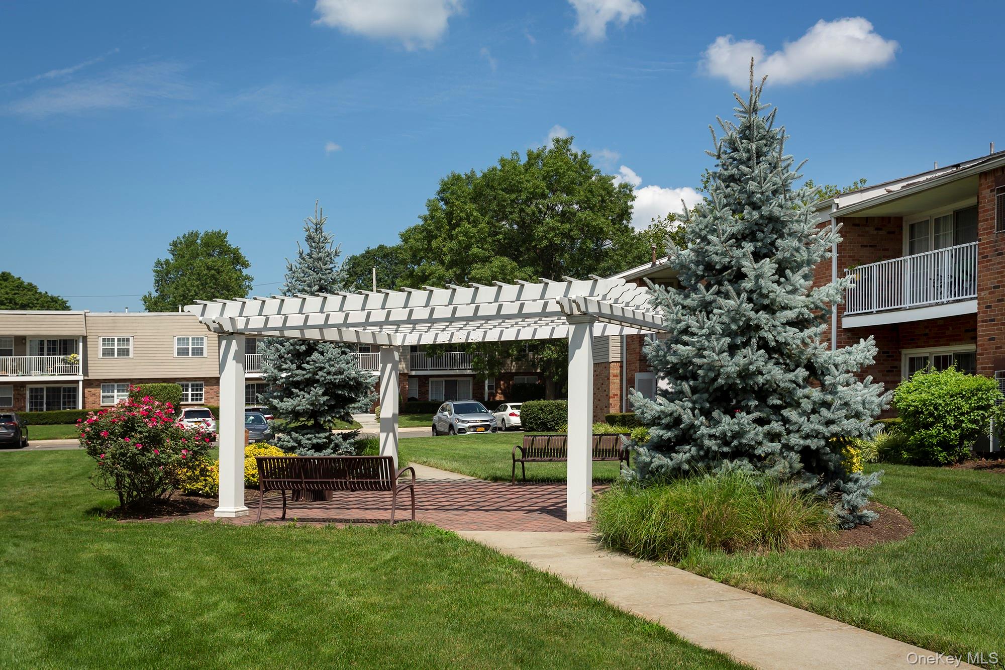 65 Westwood Drive, Unit 93 photo 2