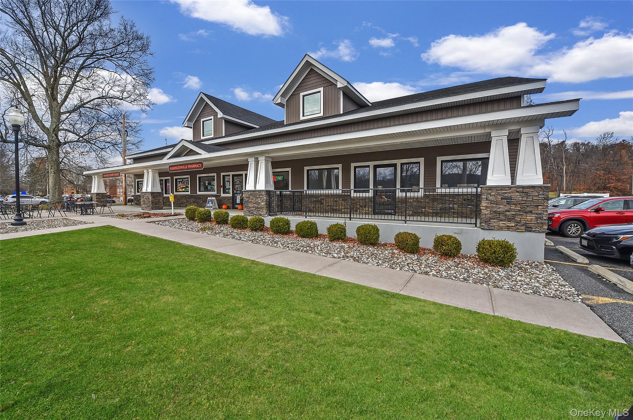 32 W Main Street – For Sale photo 4
