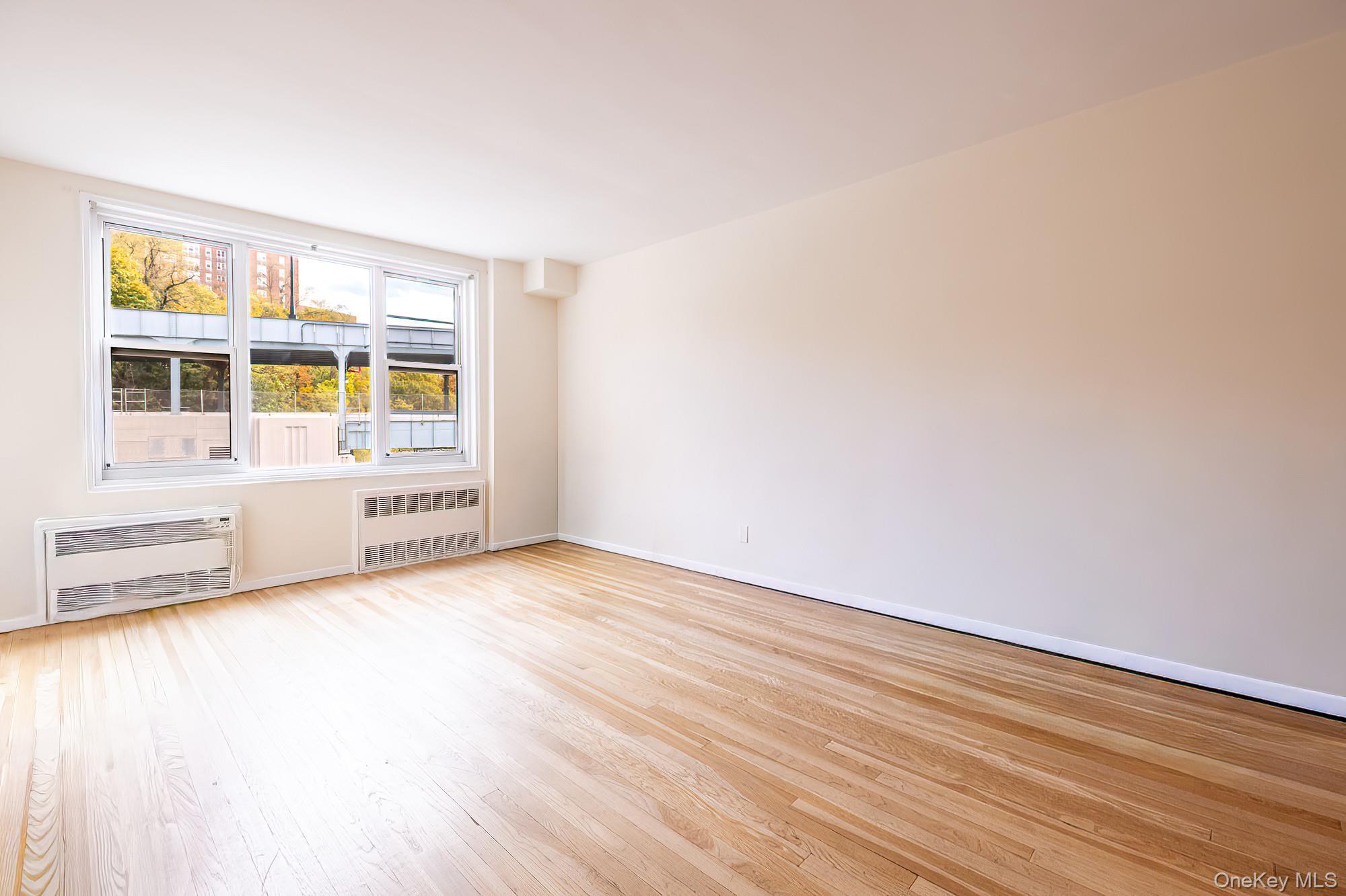 2390 Palisade Avenue, Unit 5J photo 6