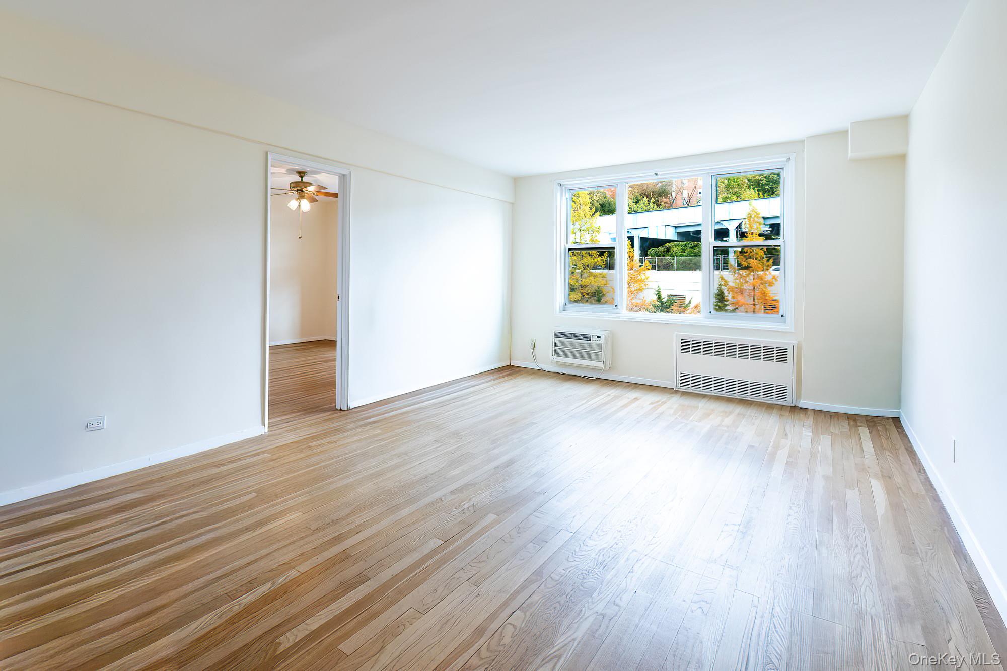 2390 Palisade Avenue, Unit 5J photo 5