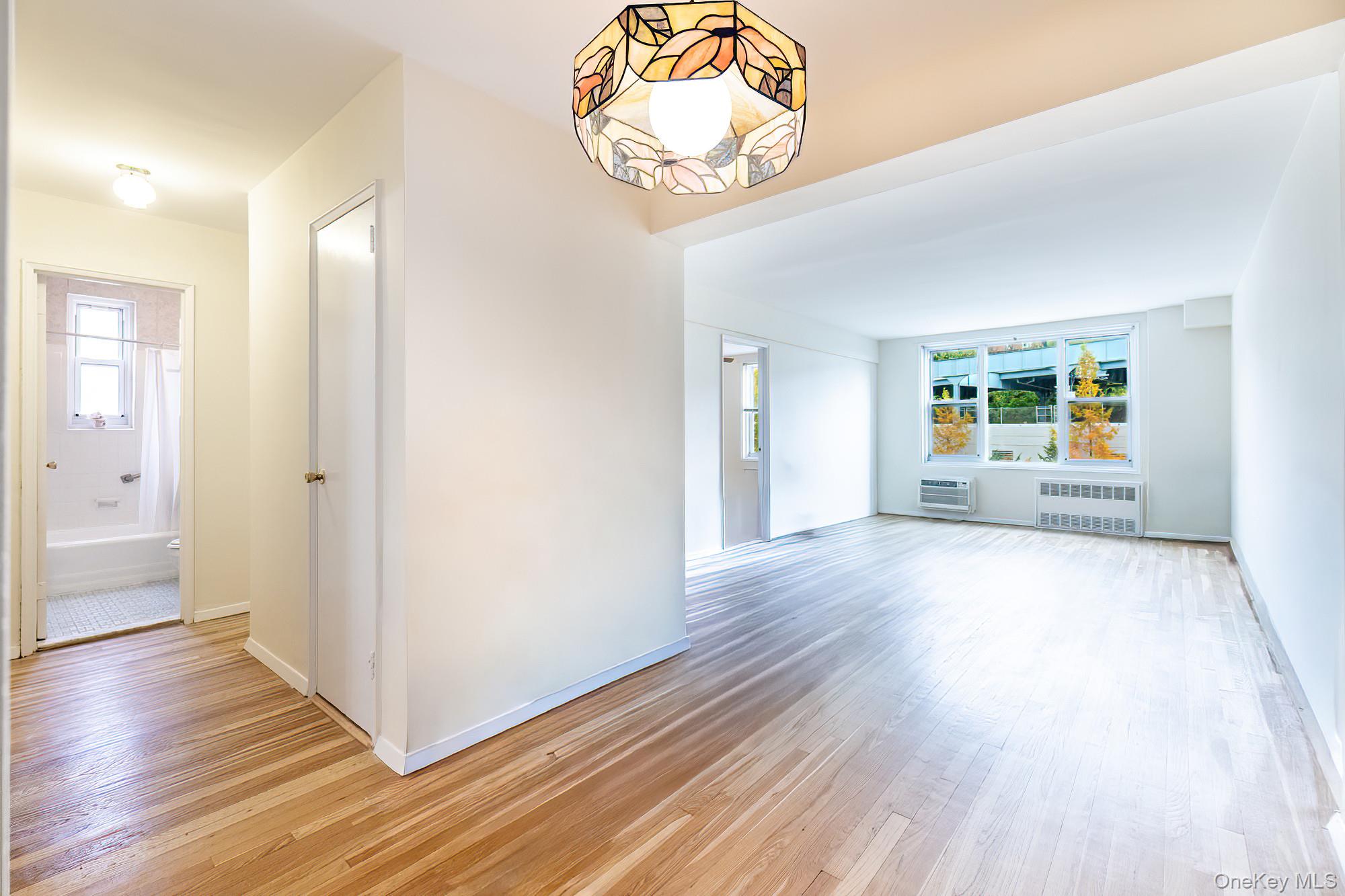 2390 Palisade Avenue, Unit 5J photo 3