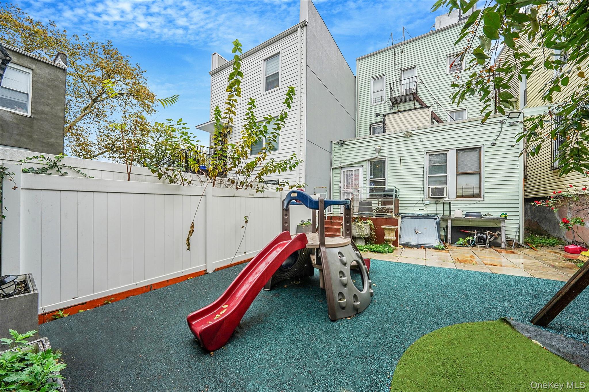852 Blake Avenue – For Sale photo 38