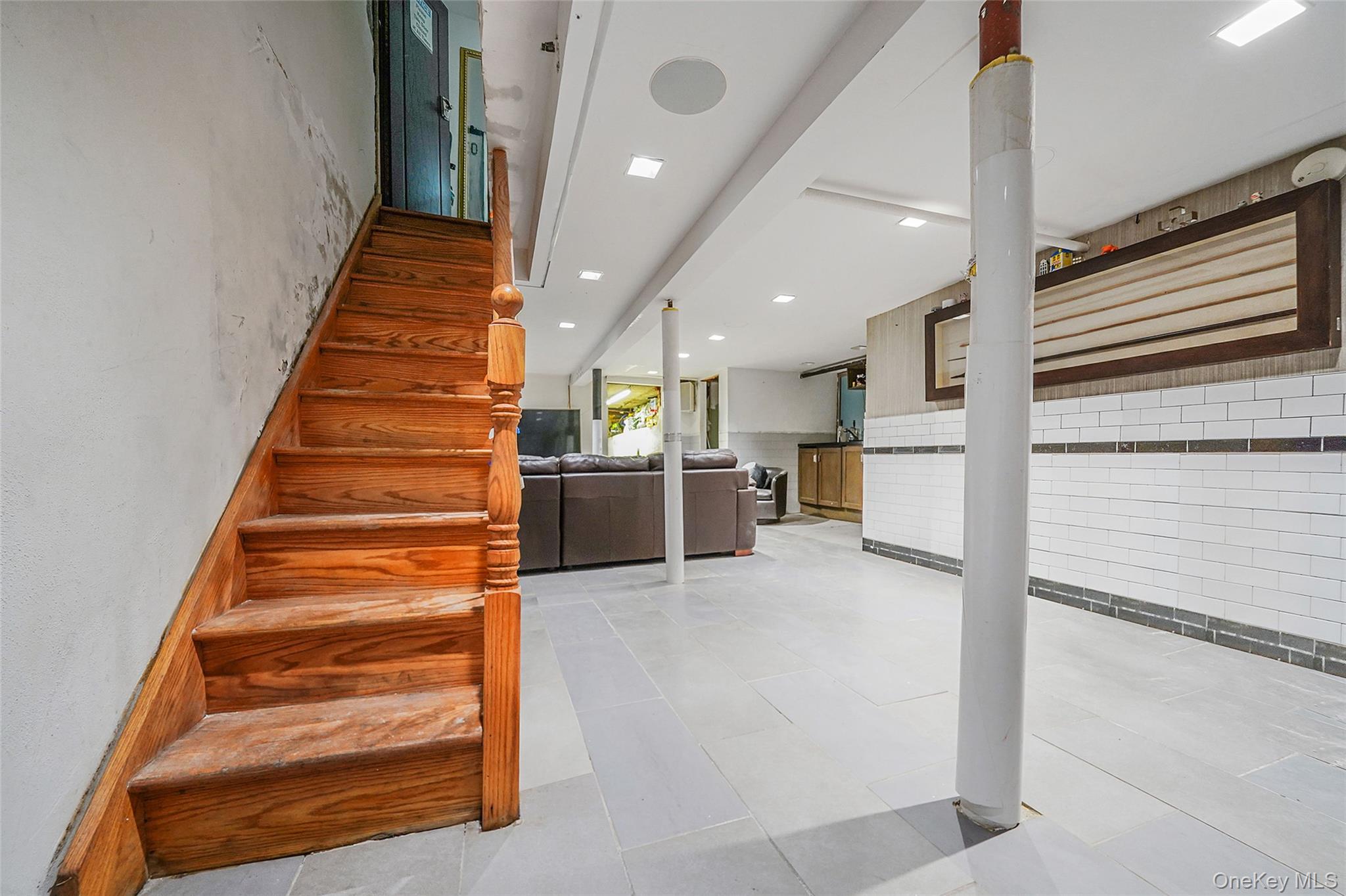 852 Blake Avenue – For Sale photo 18