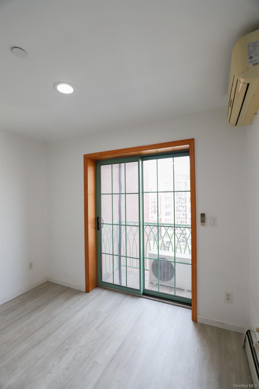 134-43 Maple Avenue, Unit 5B photo 13
