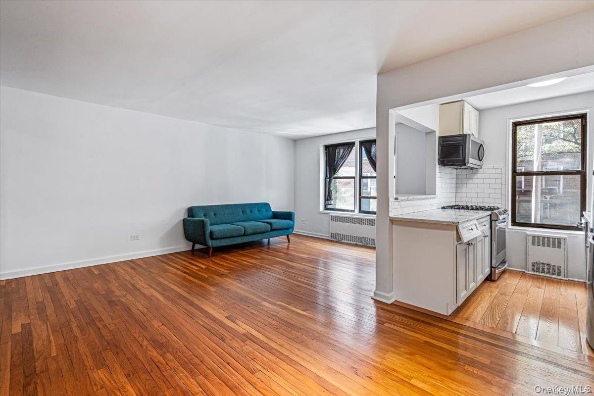 90-11 35 Avenue, Unit 1D photo 5