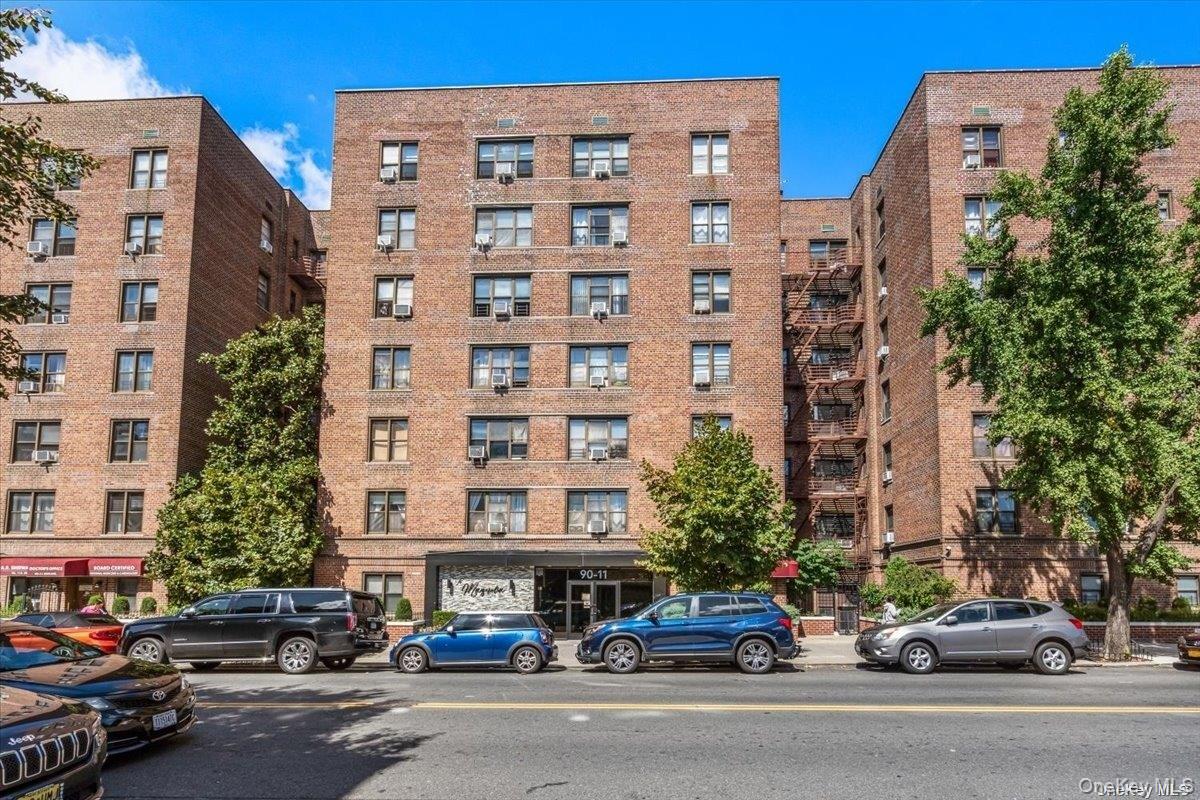 90-11 35 Avenue, Unit 1D photo 2