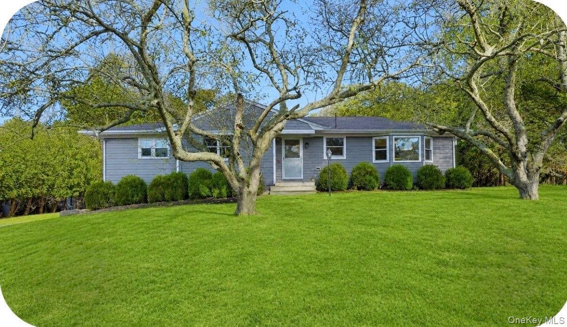 15 Club Drive – For Rent