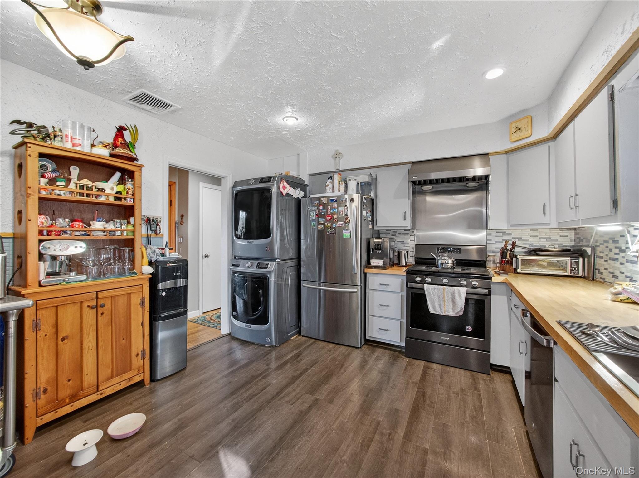 450 Valentine Avenue – For Sale photo 6