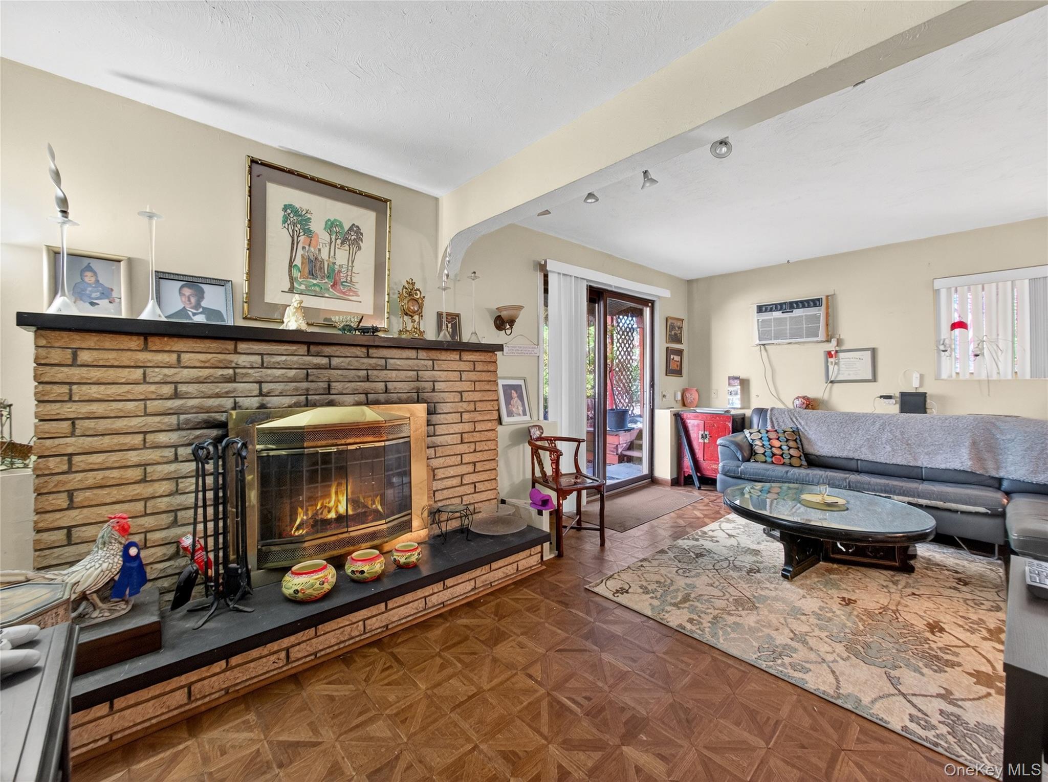 450 Valentine Avenue – For Sale photo 18