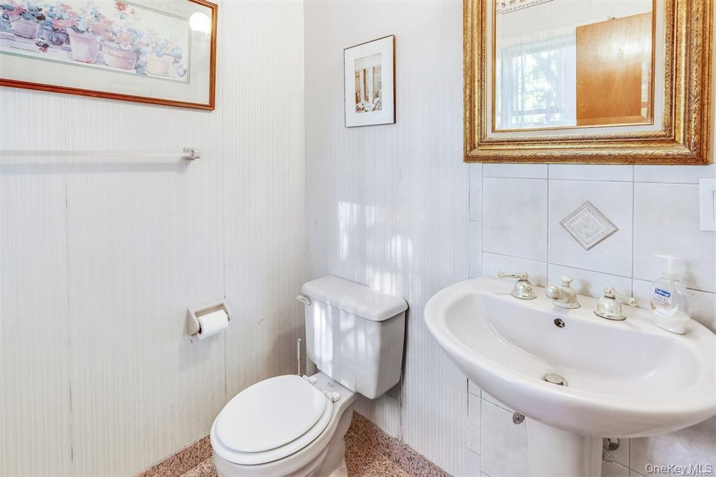 474 Route 25A – For Sale photo 4